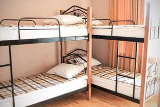 Хостелы A&S Hostel Minskiy Киев Кровать в общем 6-местном номере для женщин-12